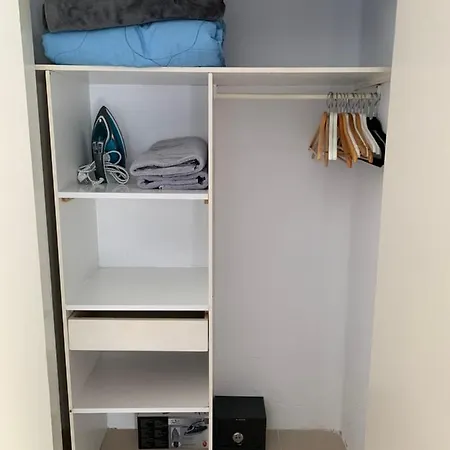 アパート Welcome To Paradise